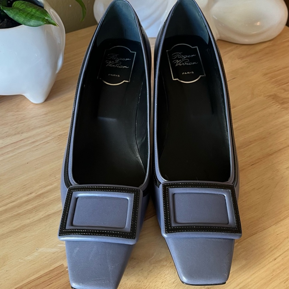 Roger Vivier Women's Square-Toe Heel 💜
